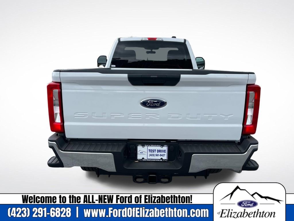 New 2025 Ford F350 XLT image 5
