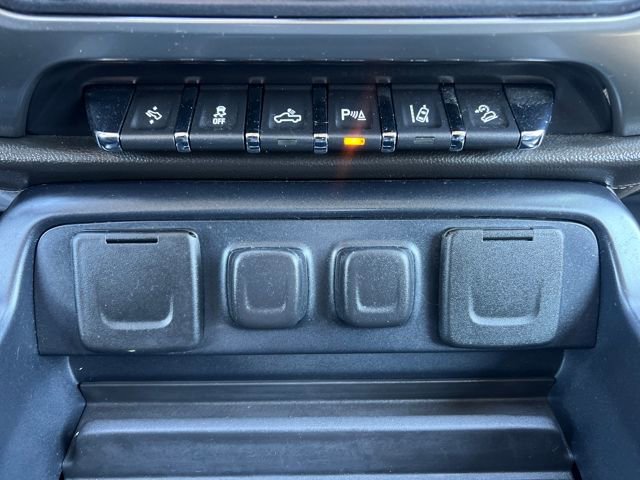 Used 2015 Chevrolet Silverado 1500 LTZ Z71 w/ LTZ Plus Package image 29