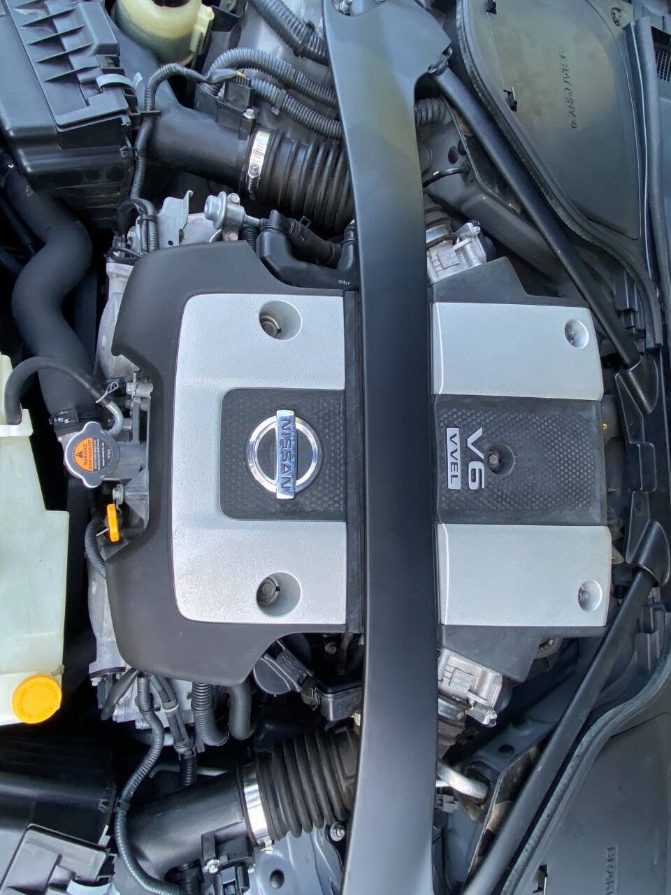 Used 2010 Nissan 370Z Touring w/ Sport Pkg RWD image 43