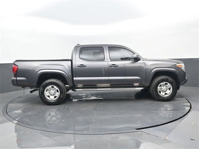 Used 2018 Toyota Tacoma SR image 2