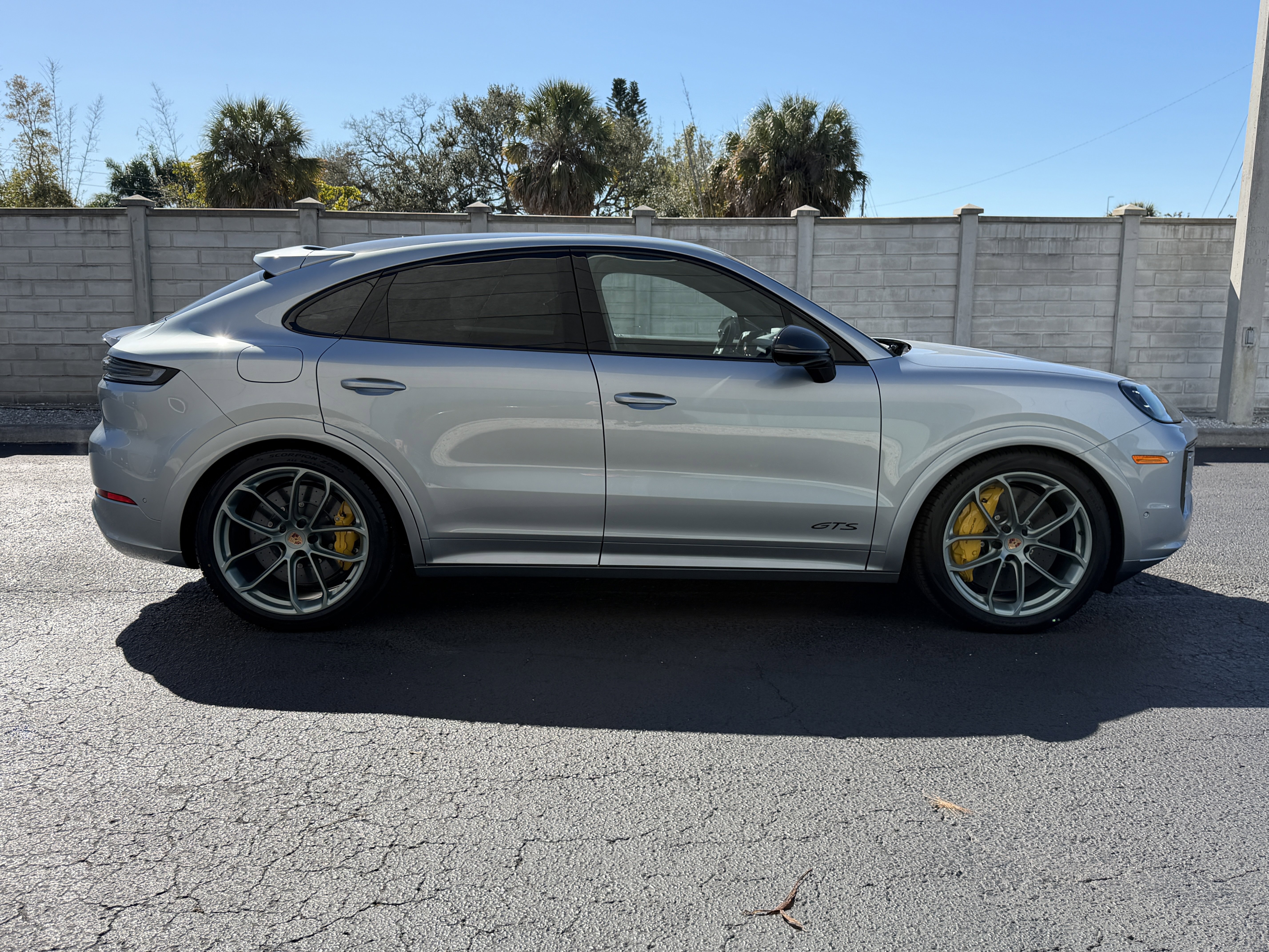 New 2026 Porsche Cayenne GTS image 7