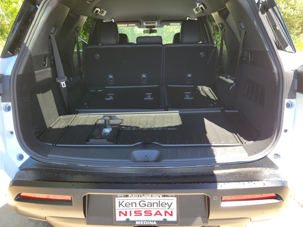 New 2026 Nissan Pathfinder Rock Creek w/ Rock Creek Premium Package AWD/4WD image 13