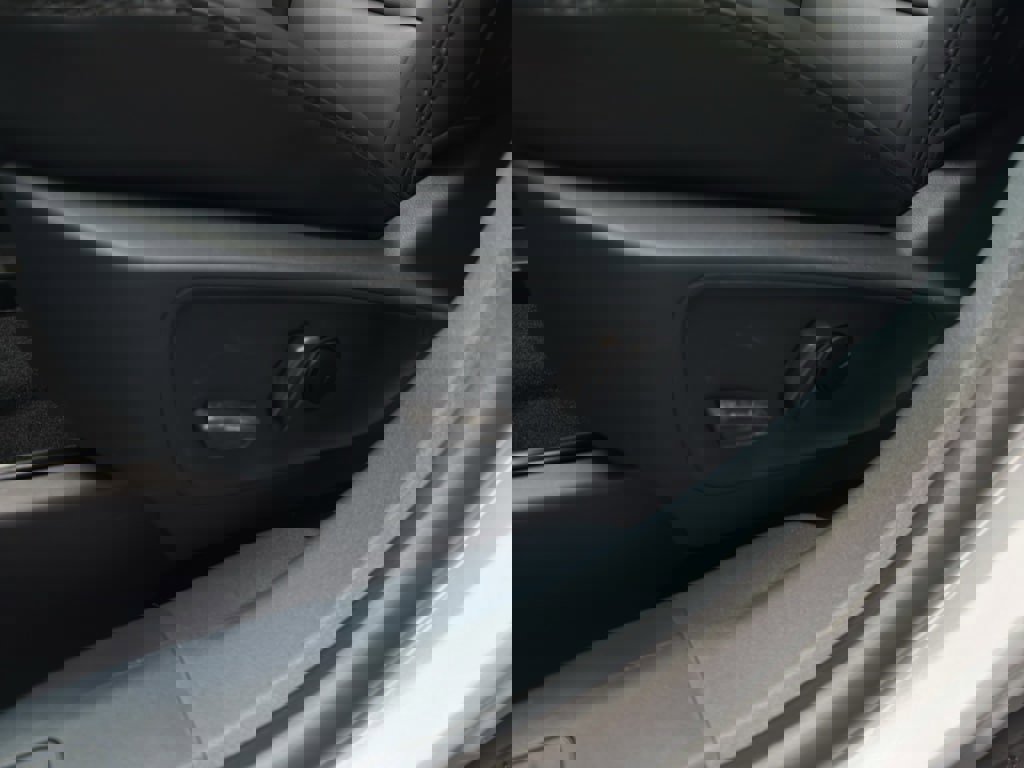 New 2026 Ford Maverick Lariat image 17