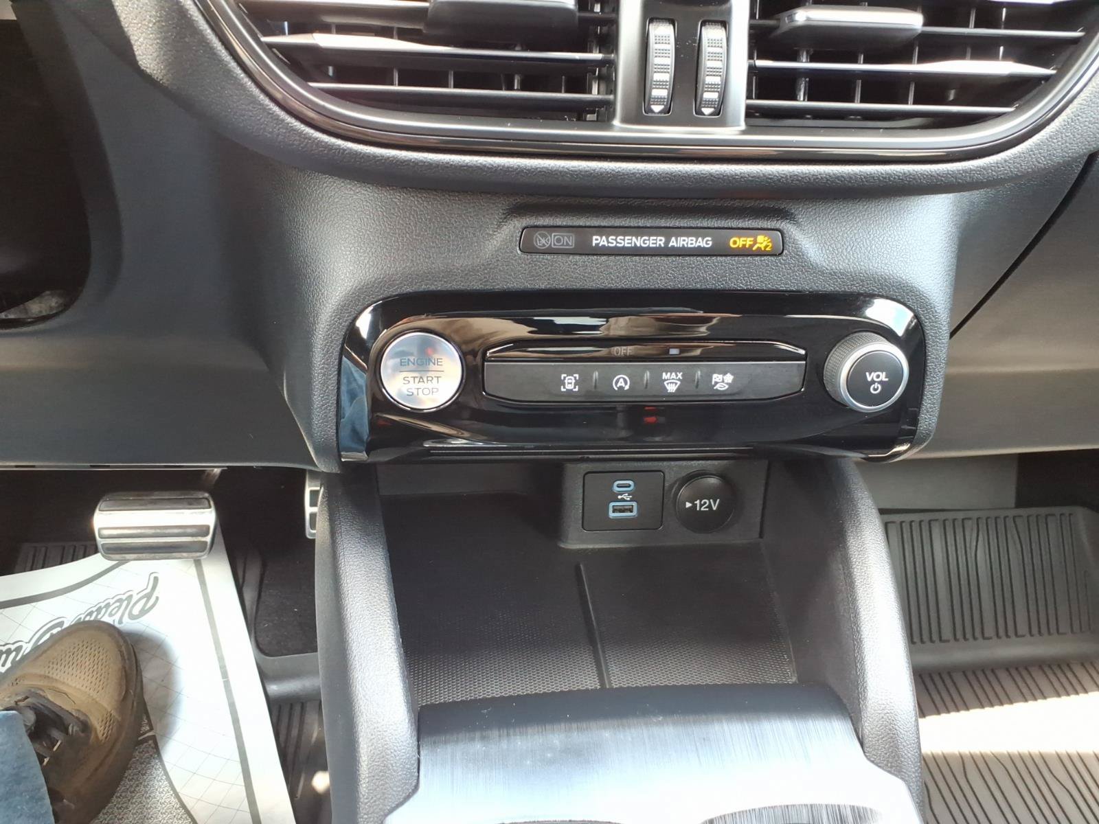 Used 2023 Ford Escape ST-Line w/ Tech Pack #1 FWD image 14