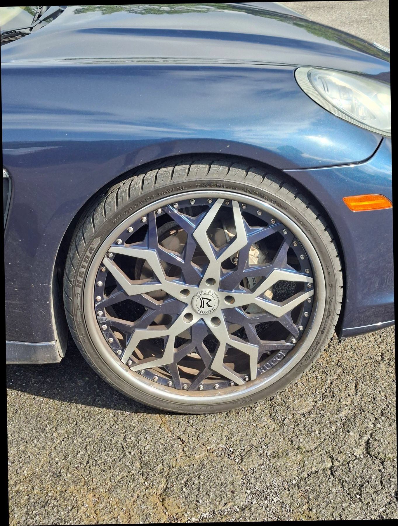 Used 2011 Porsche Panamera 4S AWD/4WD image 16