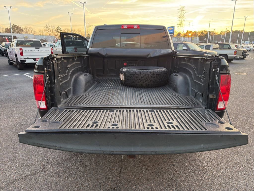 Used 2017 RAM 1500 Classic SLT image 21