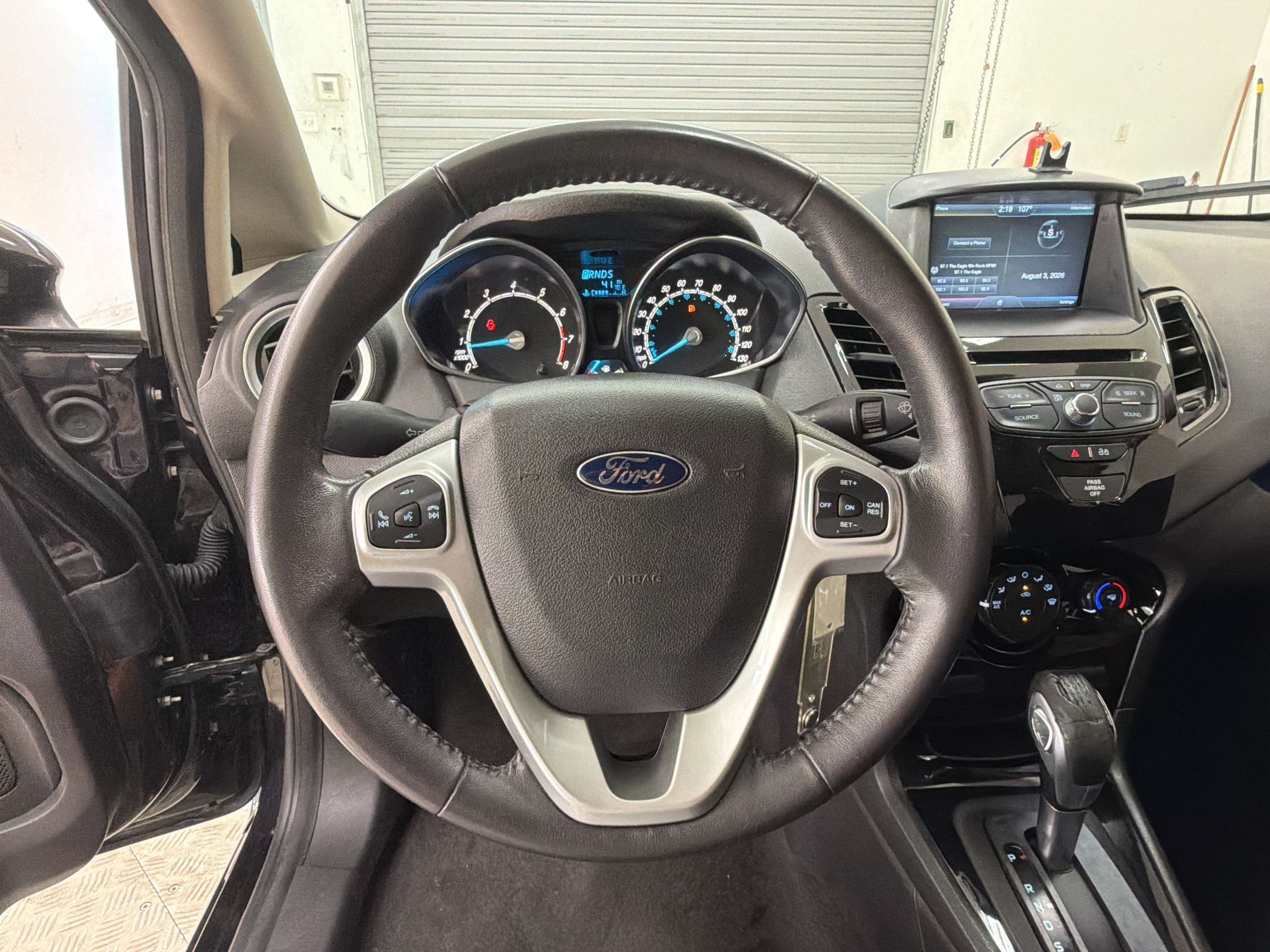 Used 2014 Ford Fiesta SE w/ Equipment Group 201A FWD image 23
