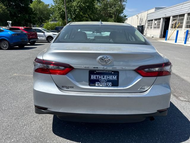 Used 2022 Toyota Camry LE AWD/4WD image 4