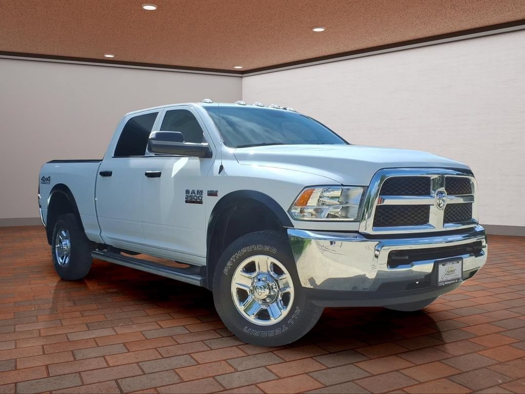 Used 2018 RAM 2500 Tradesman w/ Chrome Appearance Group AWD/4WD image 3