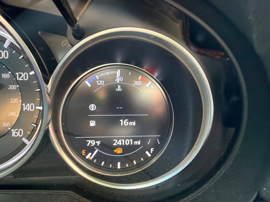 Used 2021 MAZDA MAZDA6 Carbon Edition FWD image 9