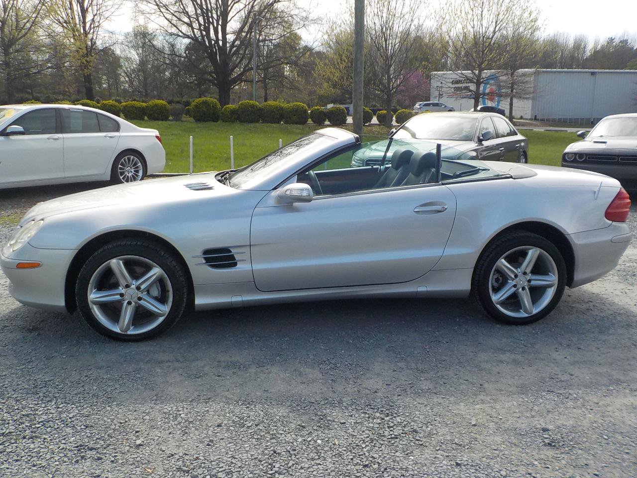 Used 2005 Mercedes-Benz SL 500 image 2