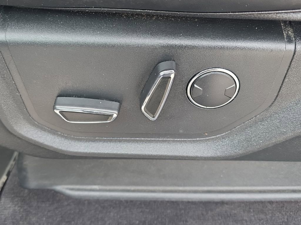 Used 2017 Ford F150 Lariat image 21