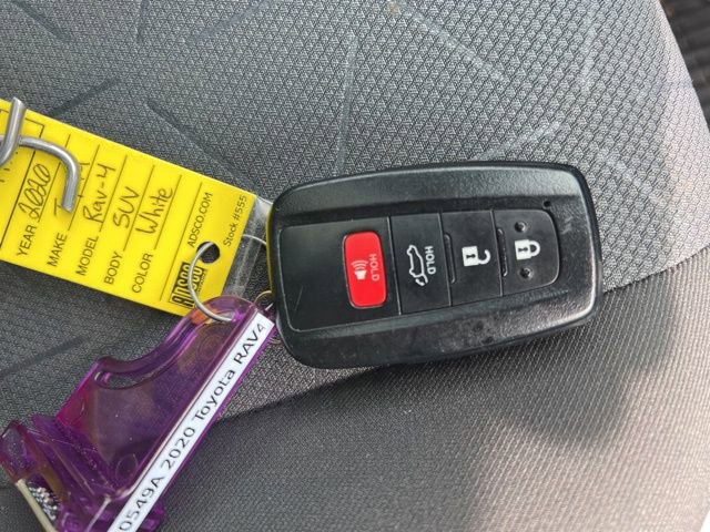 Used 2020 Toyota RAV4 XLE w/ Convenience Package image 35