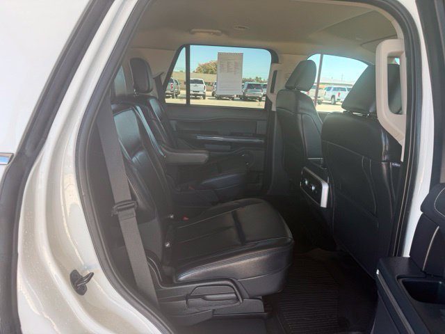 Used 2024 Ford Expedition XLT RWD image 10