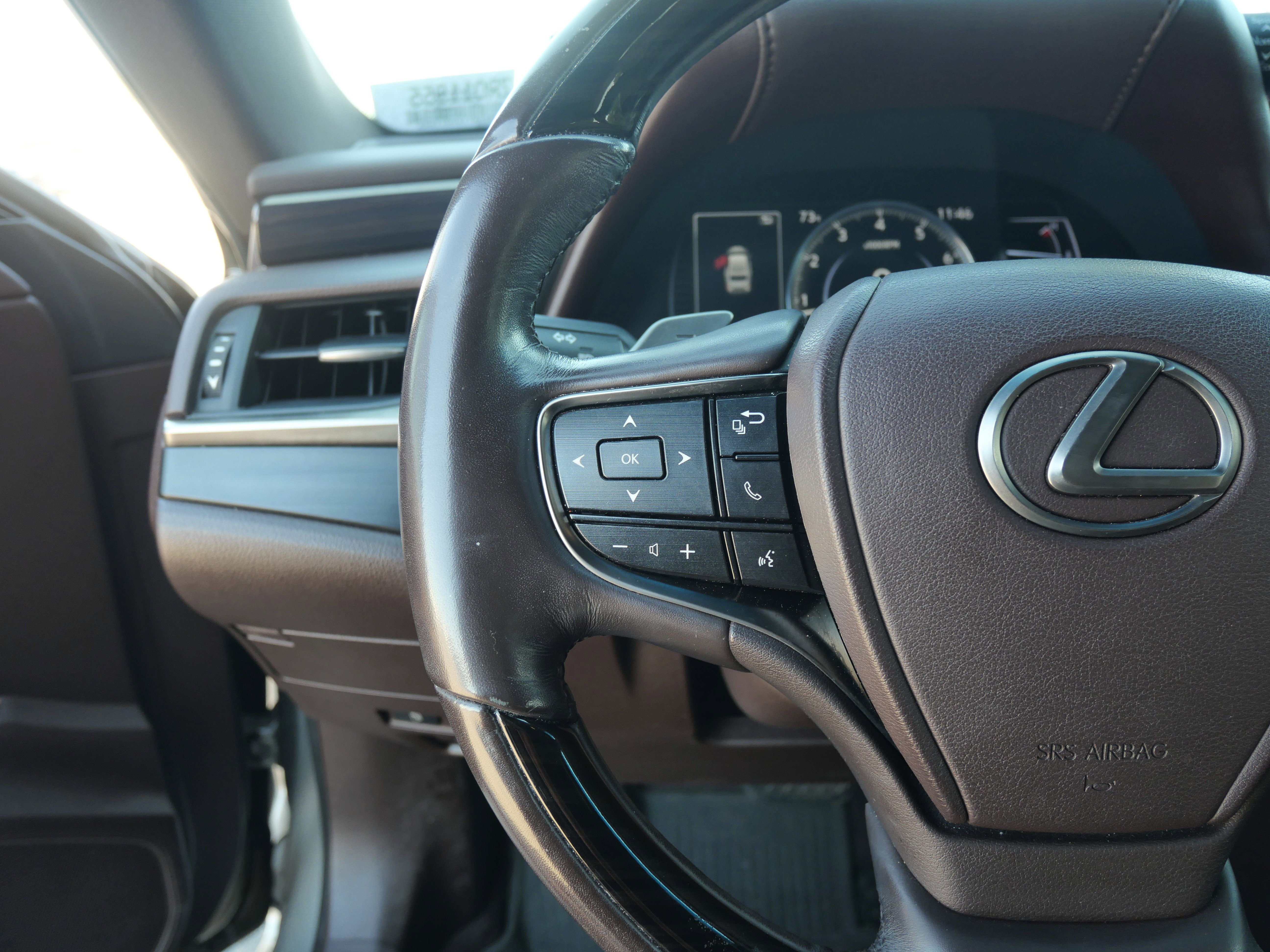 Used 2019 Lexus ES 350 w/ Premium Package image 12