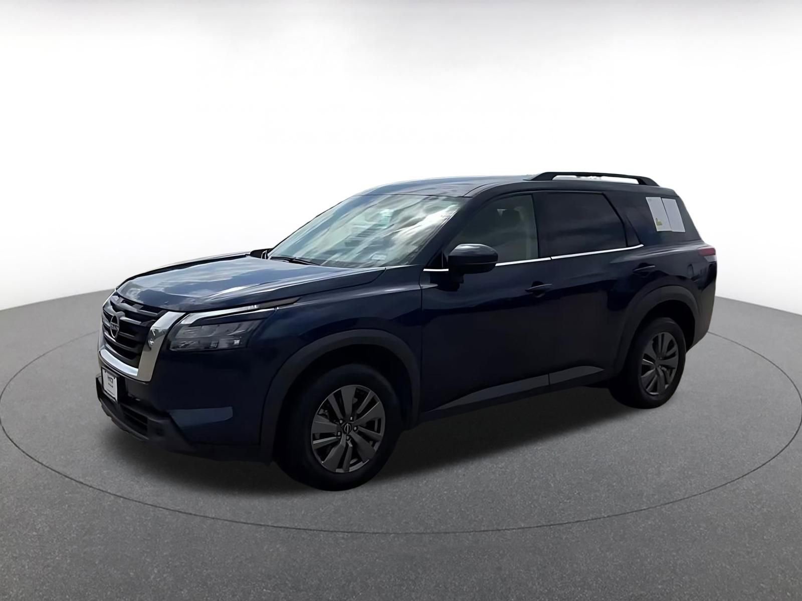 Used 2025 Nissan Pathfinder SV AWD/4WD image 8