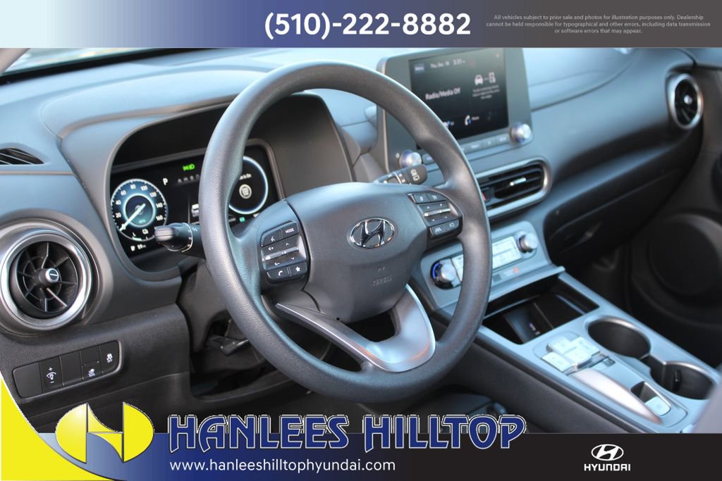 Used 2023 Hyundai Kona SE w/ Cargo Package image 11