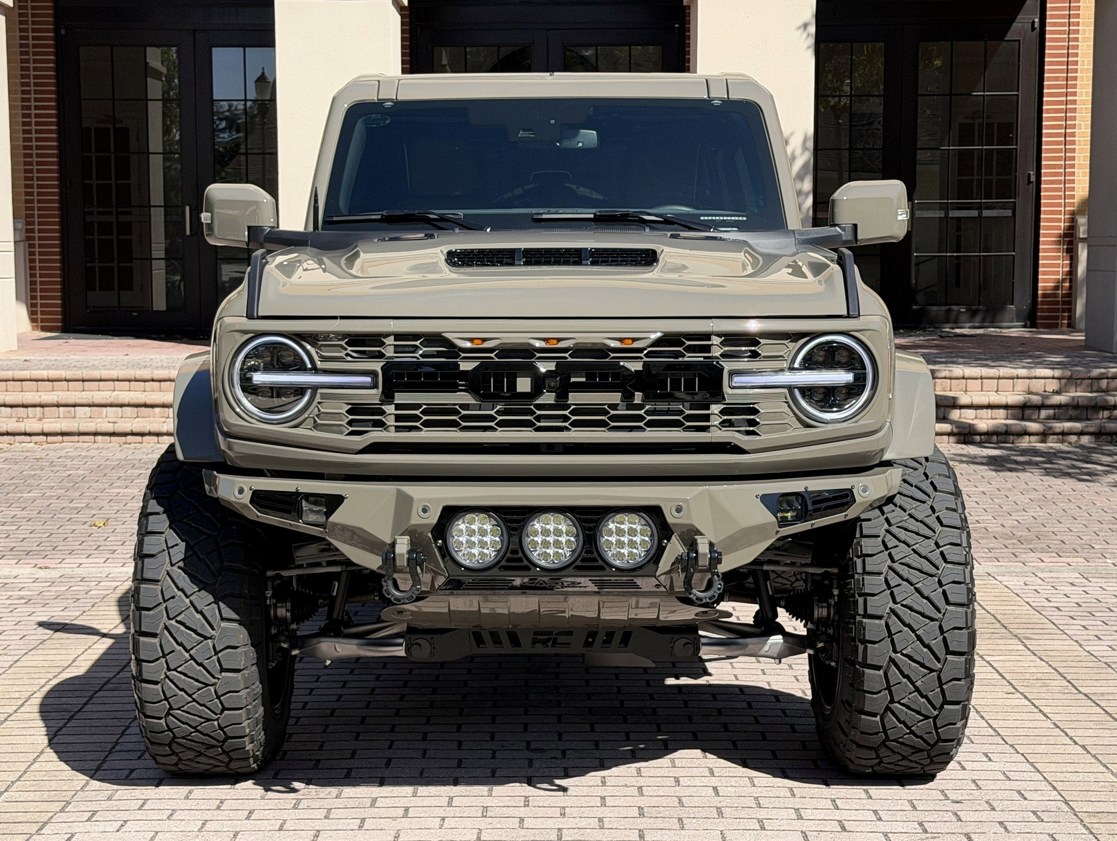 Used 2025 Ford Bronco Outer Banks AWD/4WD image 5
