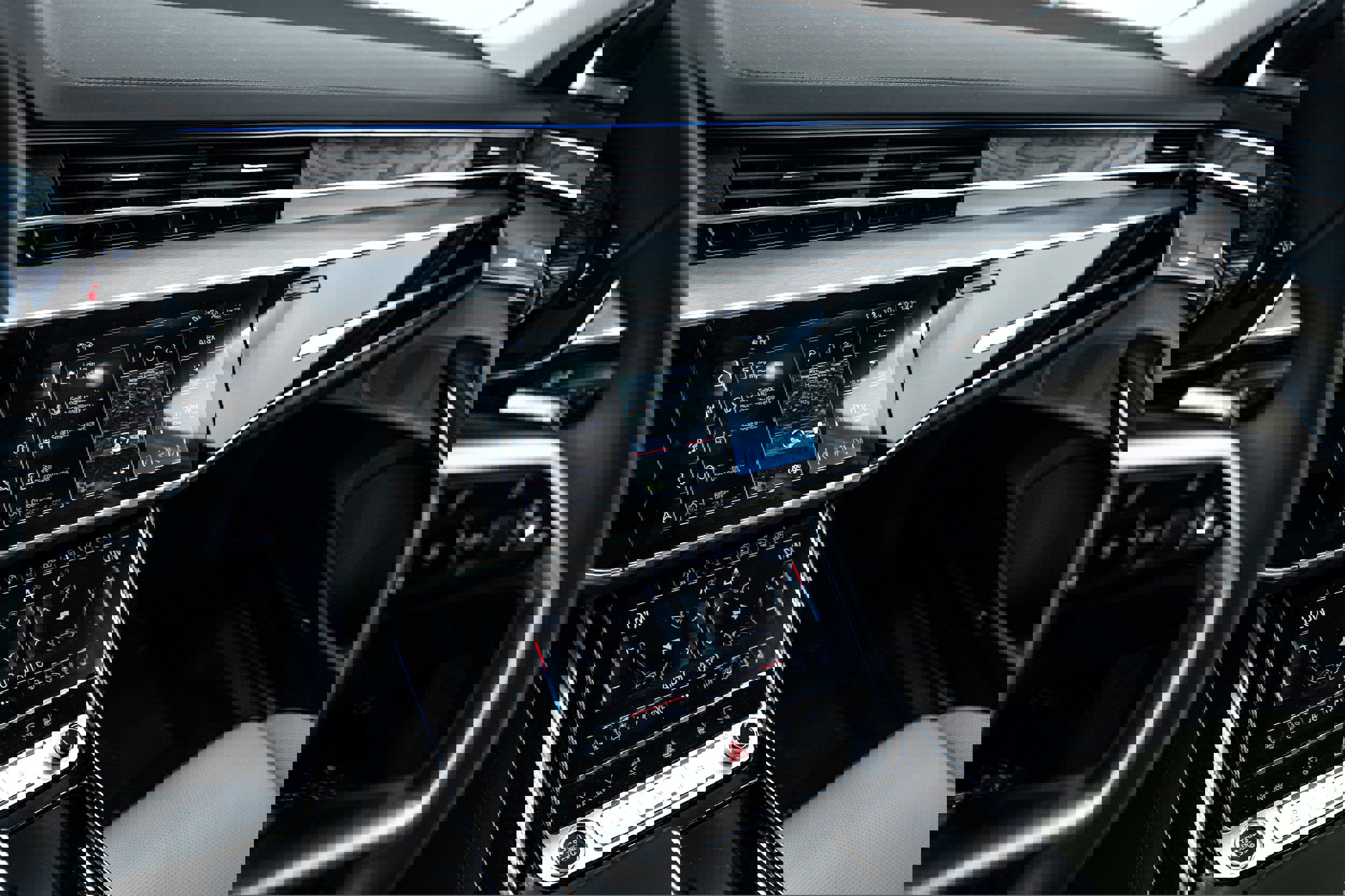 New 2025 Audi A8 L 3.0T image 13