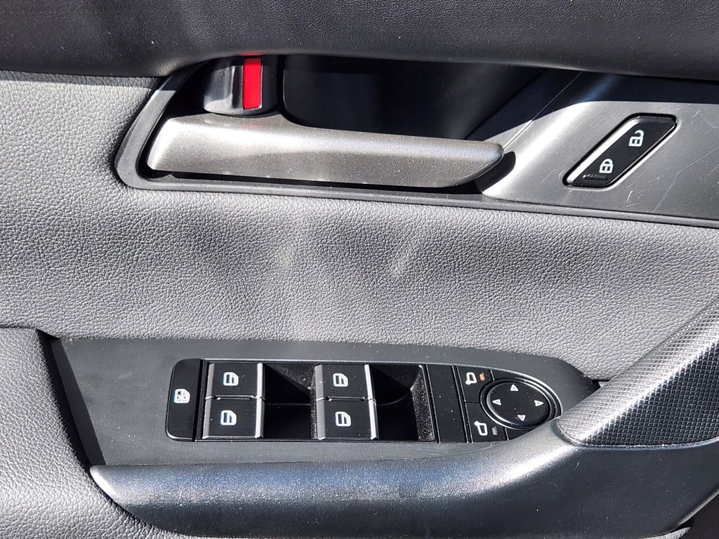 Used 2025 MAZDA CX-50 AWD 2.5 Hybrid w/ Premium Pkg image 4