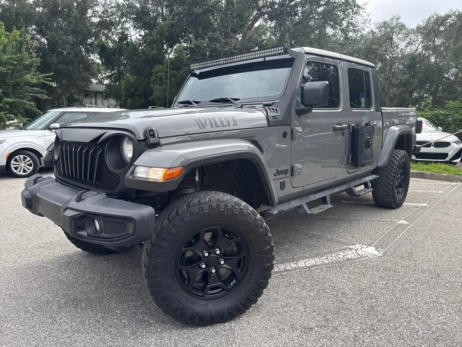 Used 2021 Jeep Gladiator Sport AWD/4WD image 2