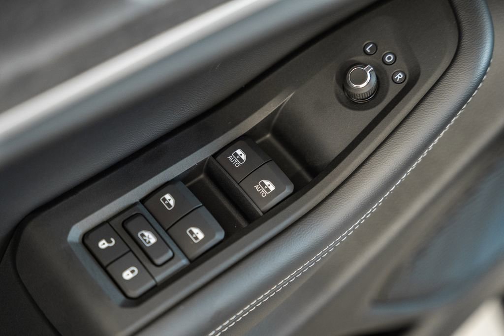 New 2025 Jeep Grand Cherokee Limited w/ MOPAR Finishing Package image 37