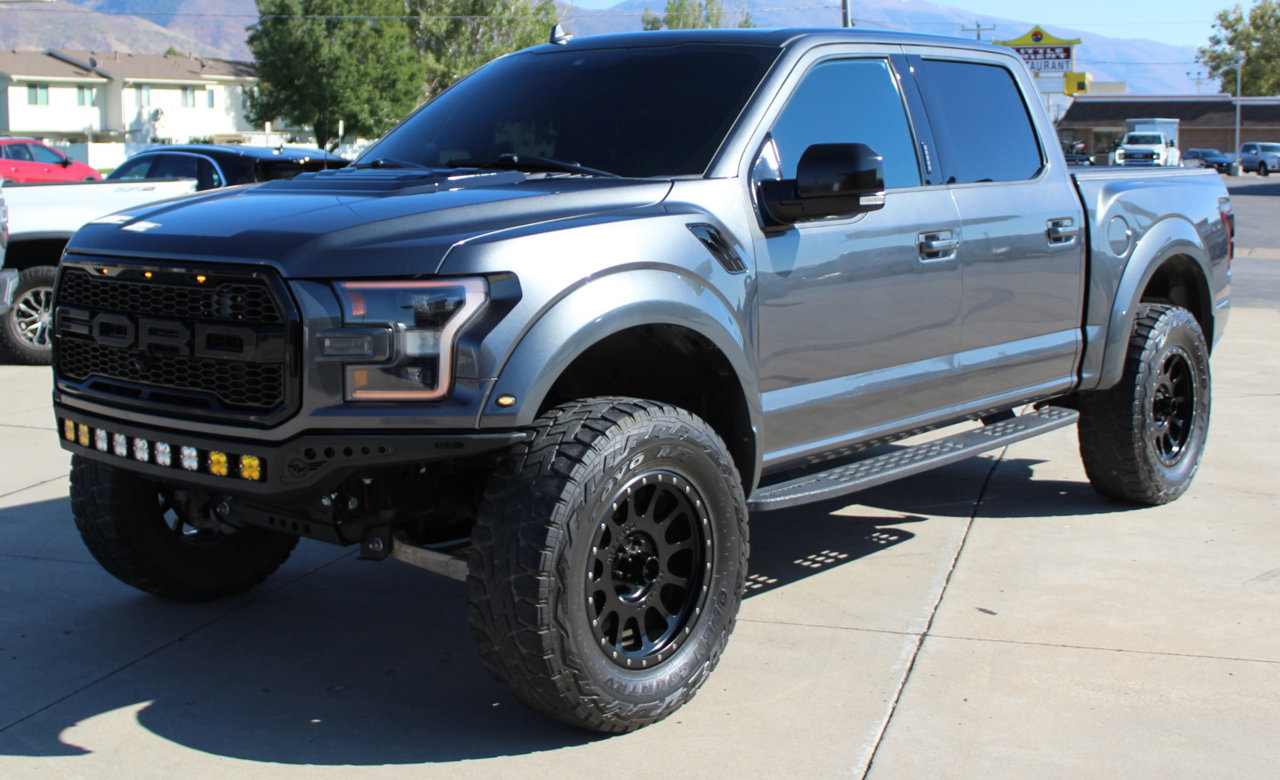 Used 2019 Ford F150 Raptor w/ Equipment Group 802A Luxury image 4