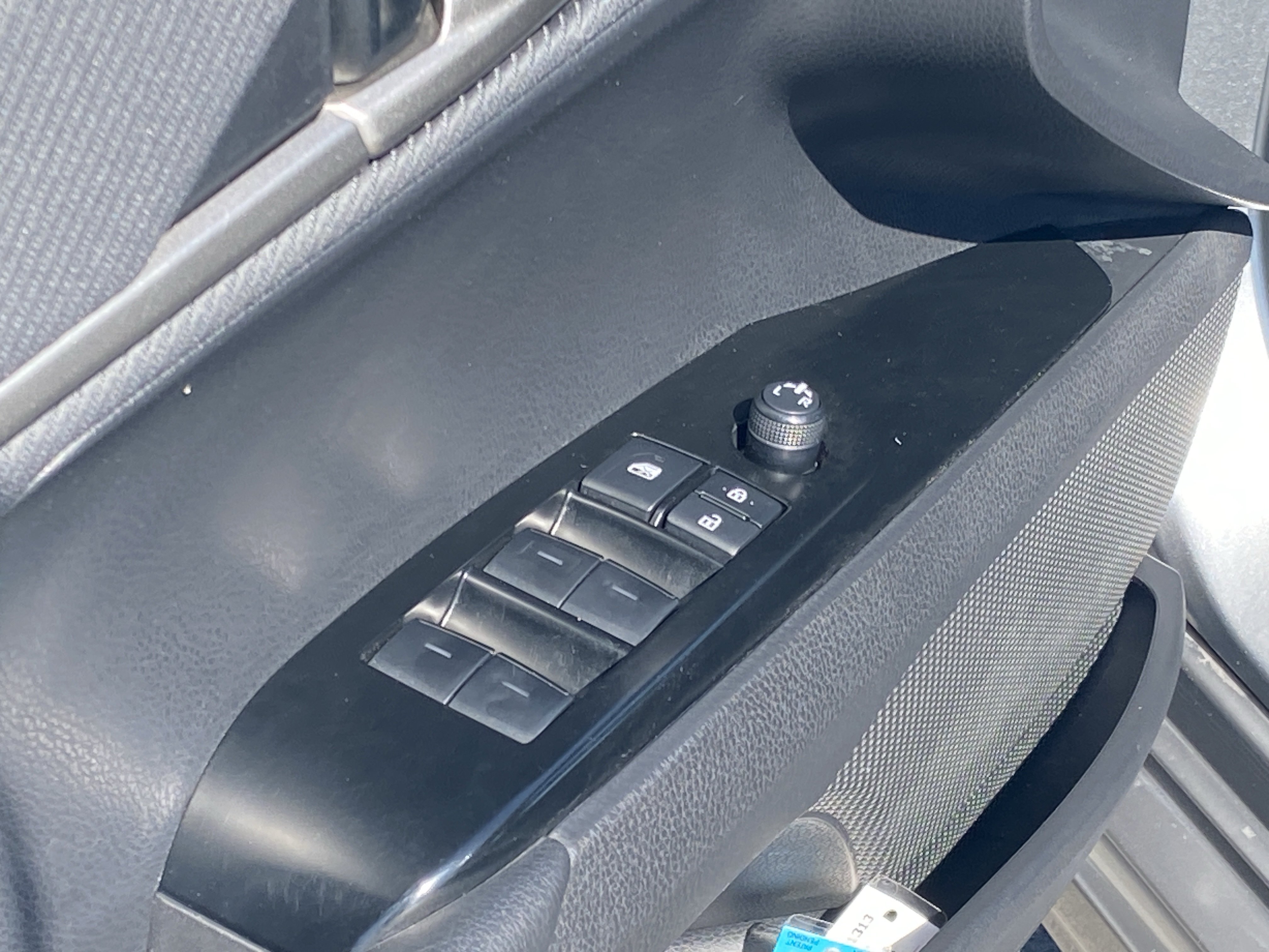 Used 2025 Toyota Camry SE FWD image 16