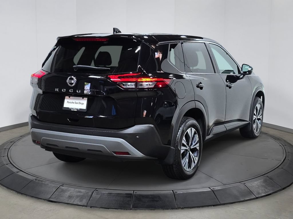 Used 2021 Nissan Rogue SV FWD image 7