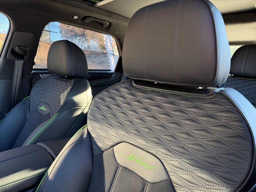 New 2026 Bentley Bentayga Speed AWD/4WD image 33