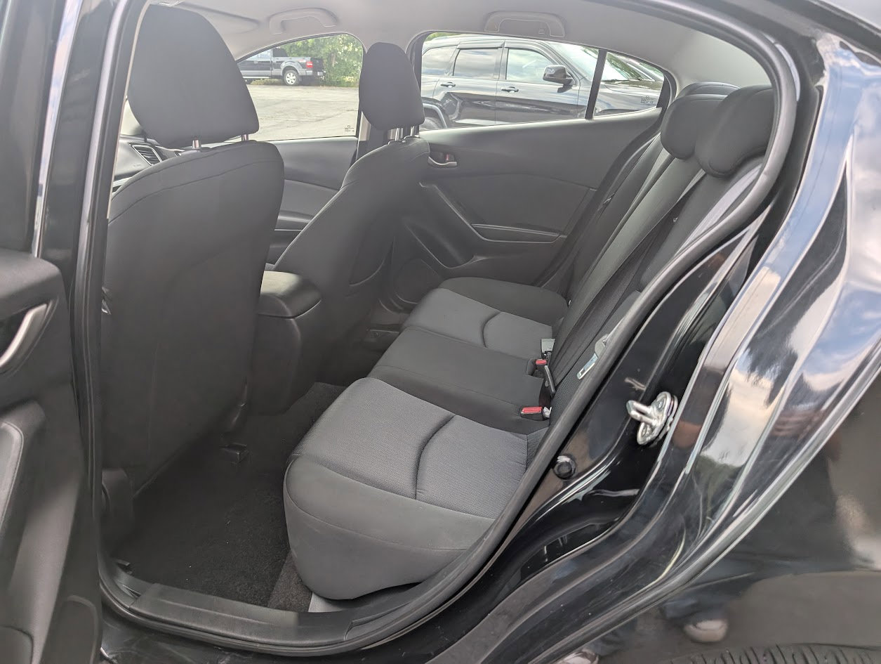 Used 2015 MAZDA MAZDA3 i Sport image 8