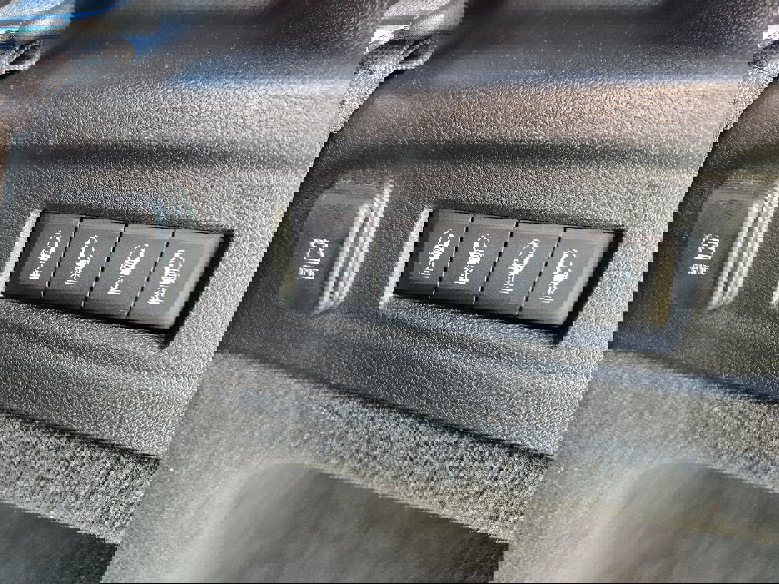 Used 2022 Jeep Grand Cherokee L Overland image 16