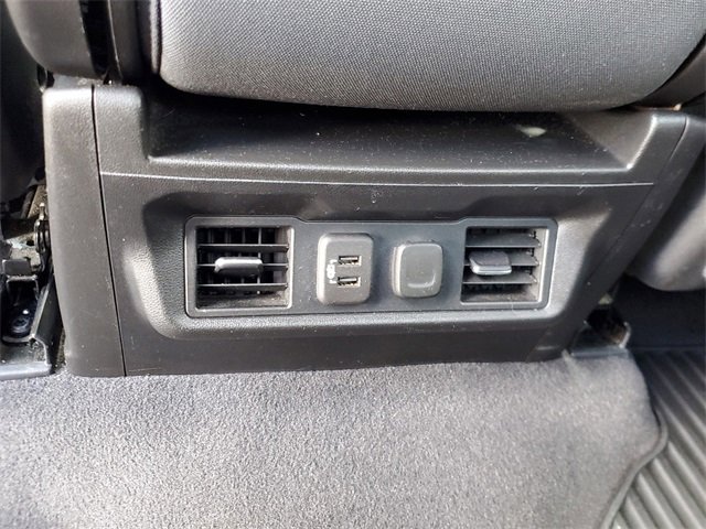 Used 2021 Chevrolet Silverado 1500 LT image 13