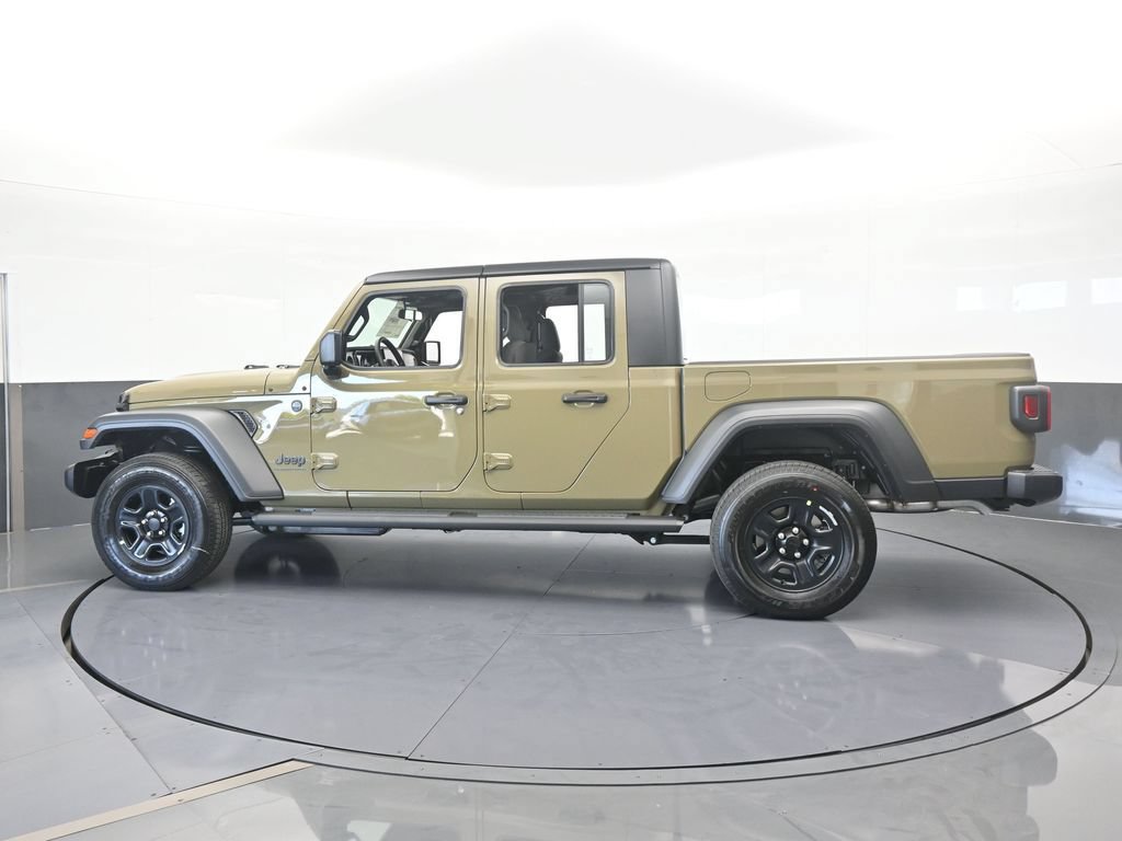 New 2026 Jeep Gladiator Sport AWD/4WD image 3