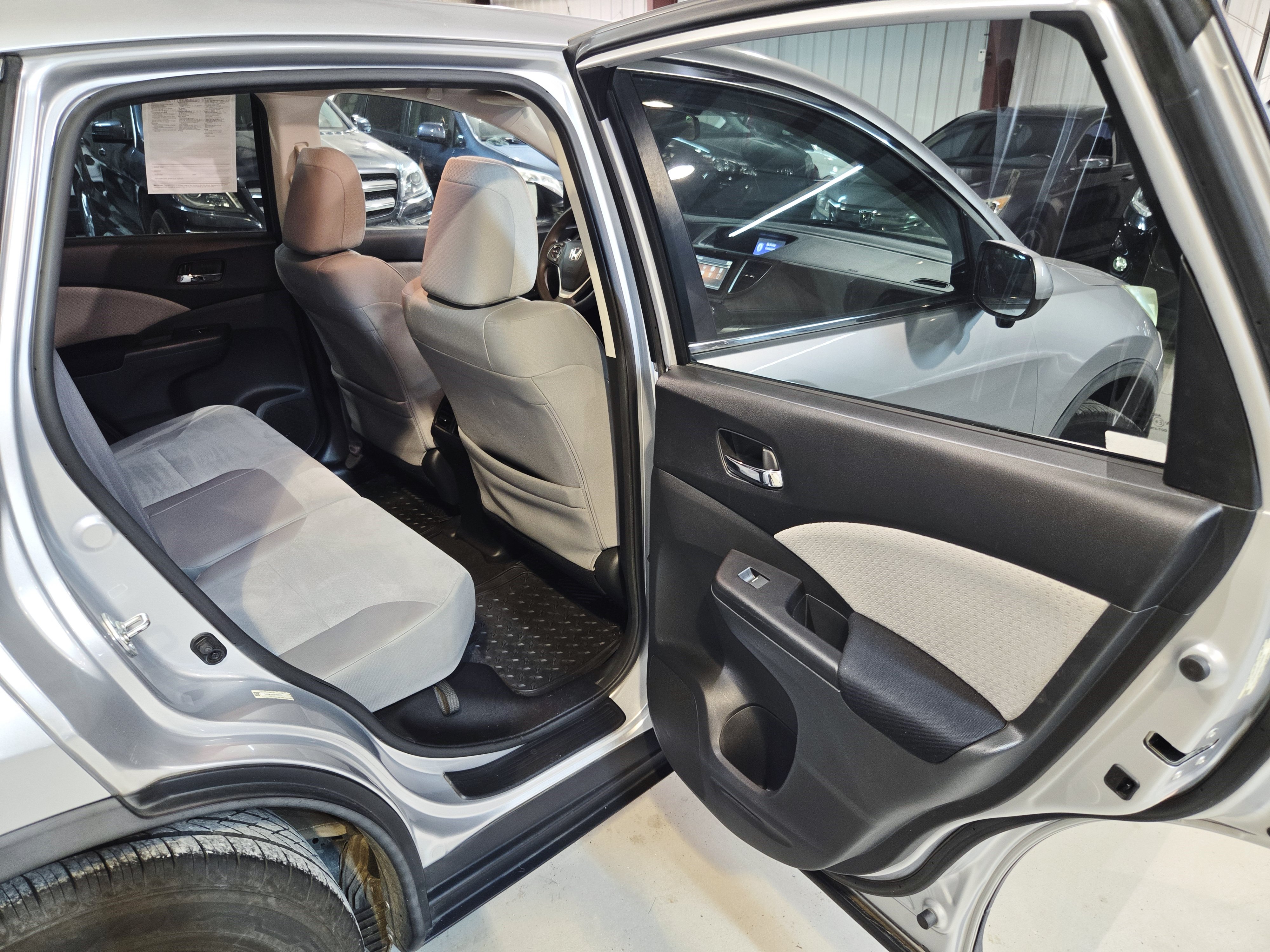 Used 2015 Honda CR-V EX image 26