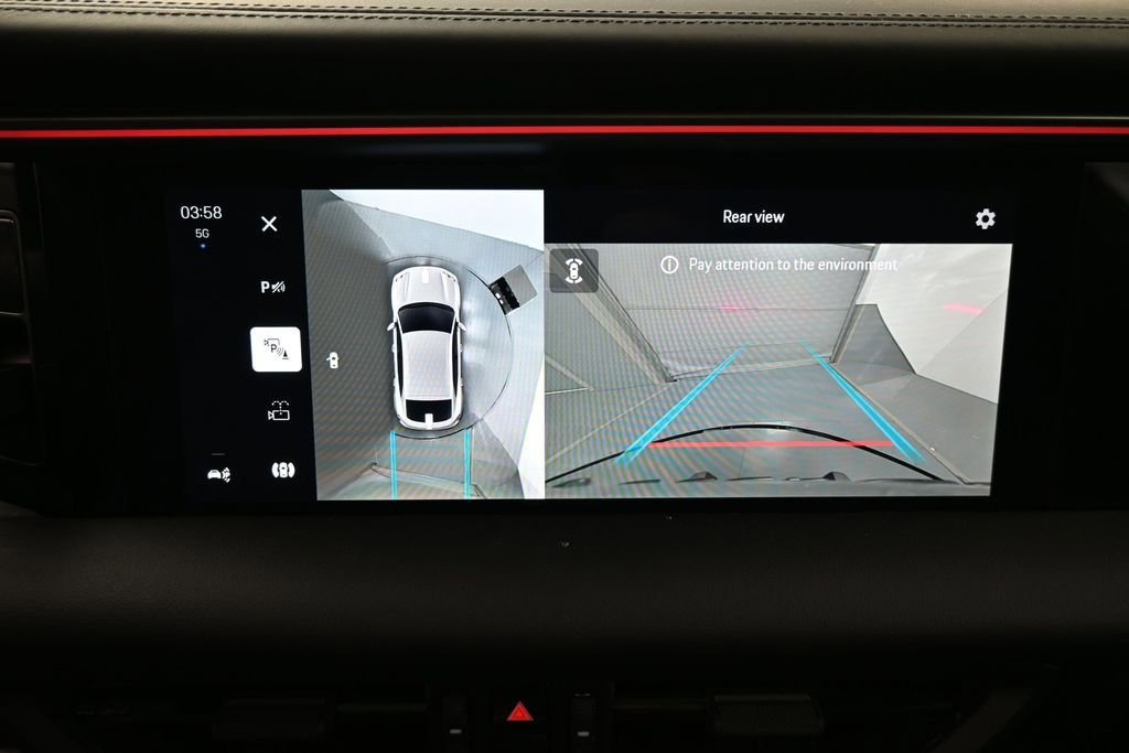 Certified 2025 Porsche Macan 4S Electric AWD/4WD image 20