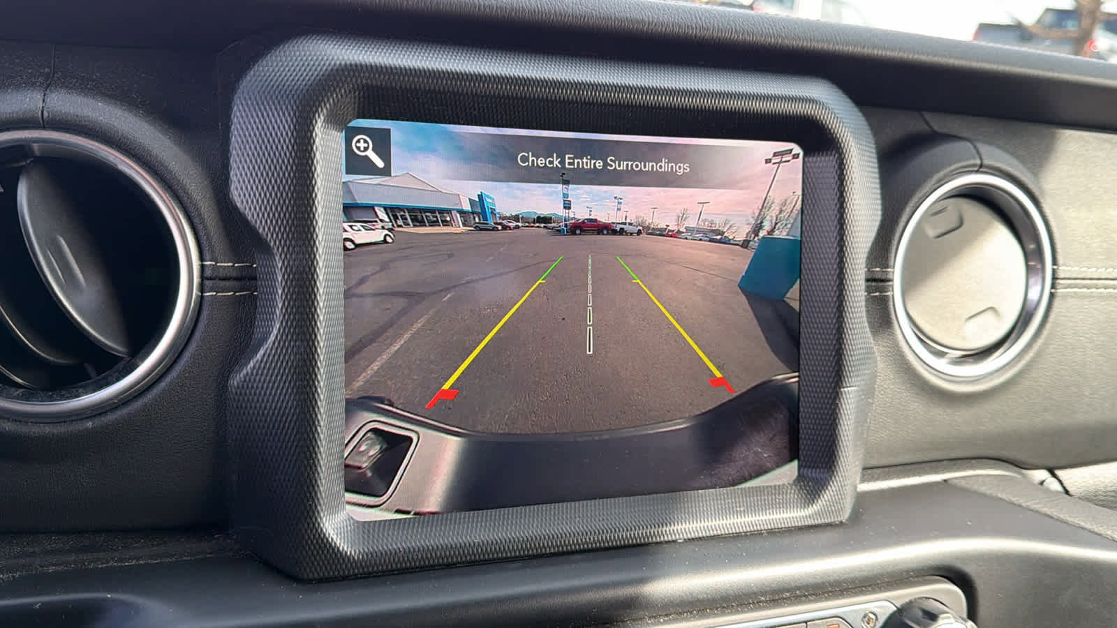 Used 2022 Jeep Gladiator Overland w/ Popular Equipment Package image 16