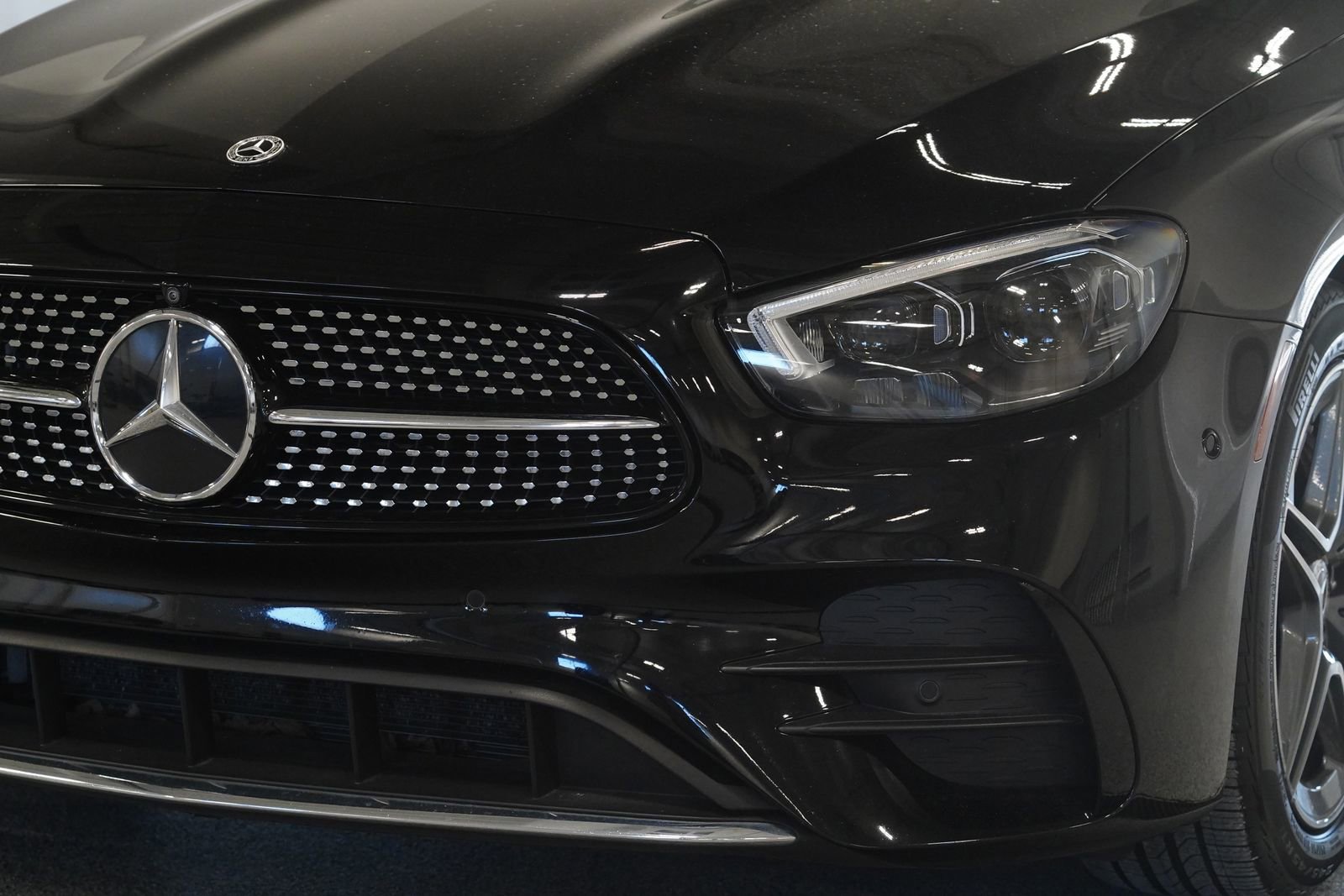 Certified 2022 Mercedes-Benz E 350 4MATIC Sedan image 8