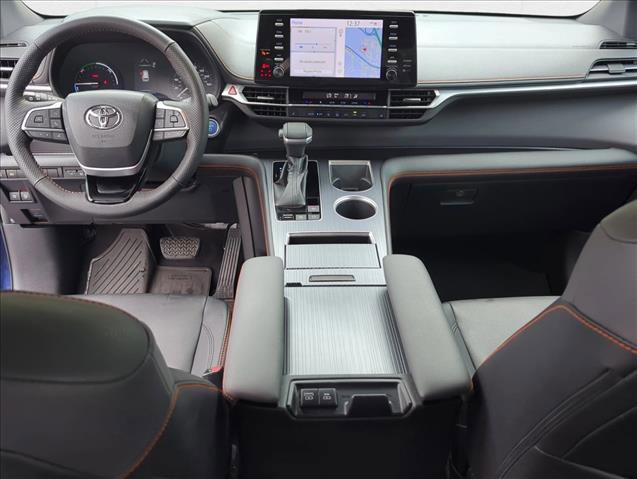 Certified 2022 Toyota Sienna XSE image 16