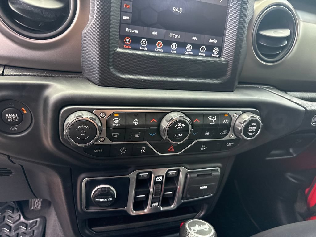Used 2018 Jeep Wrangler Unlimited Sport S AWD/4WD image 28