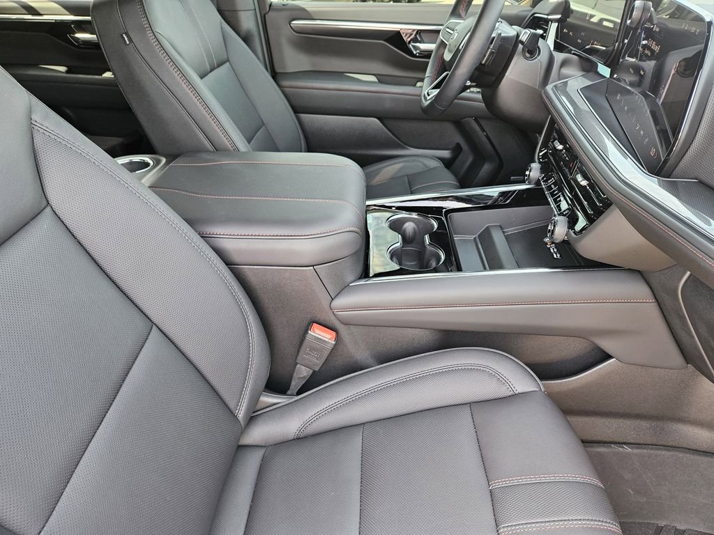 Used 2026 Chevrolet Tahoe RST w/ Comfort Package AWD/4WD image 20
