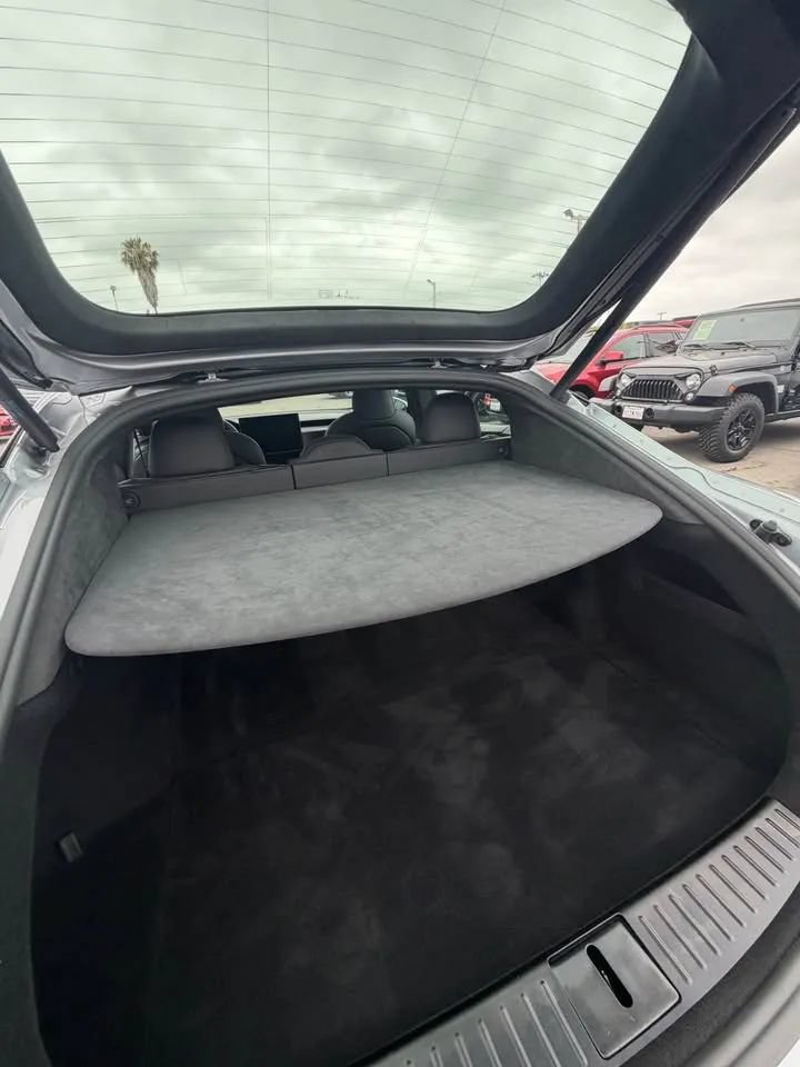 Used 2025 Tesla Model S AWD/4WD image 10