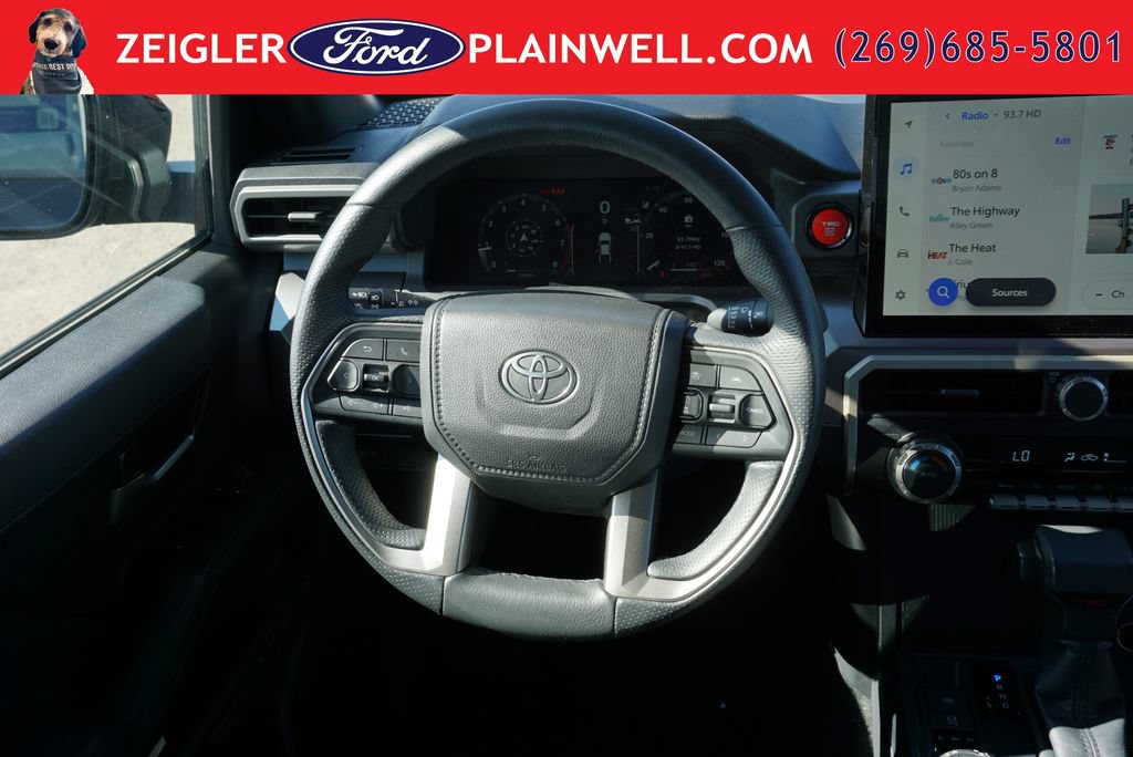 Used 2025 Toyota Tacoma TRD Off-Road AWD/4WD image 13