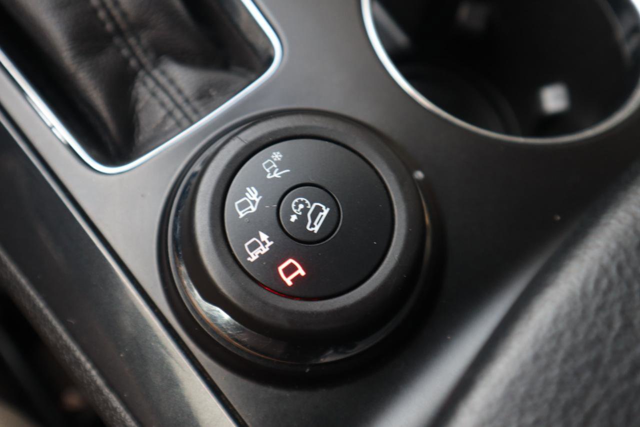 Used 2017 Ford Explorer XLT image 73