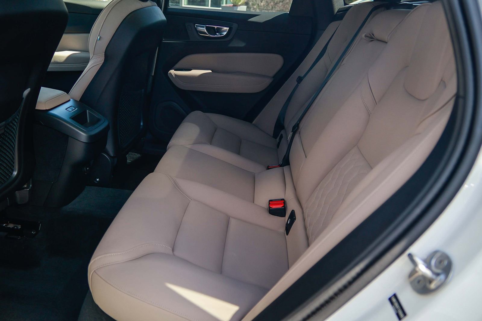 Used 2026 Volvo XC60 B5 Plus w/ Protection Package Premier image 20