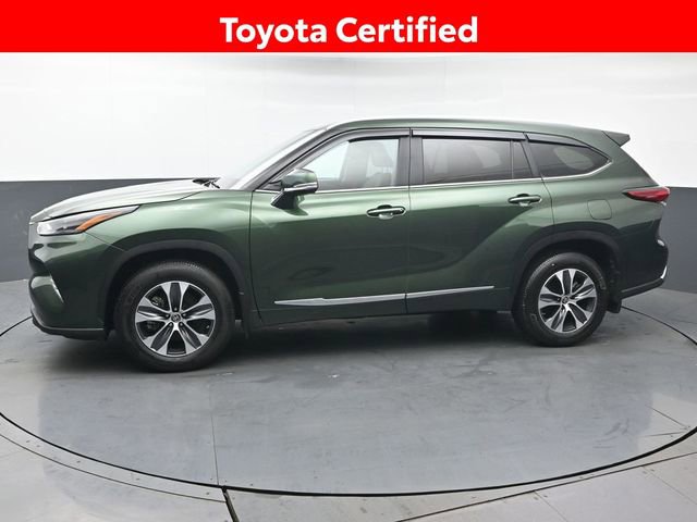 Certified 2023 Toyota Highlander XLE image 2