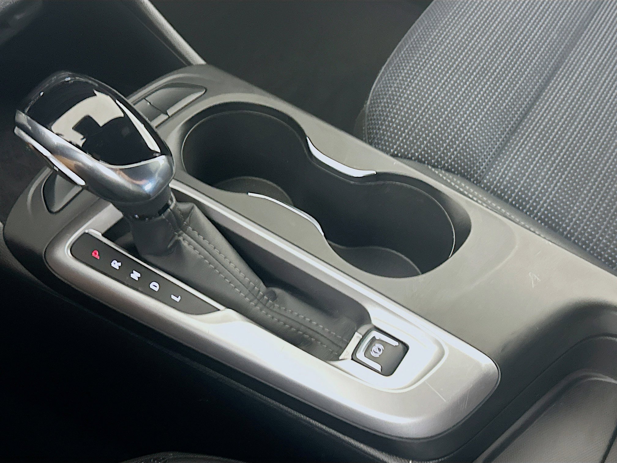 Used 2025 Buick Envista Preferred image 24