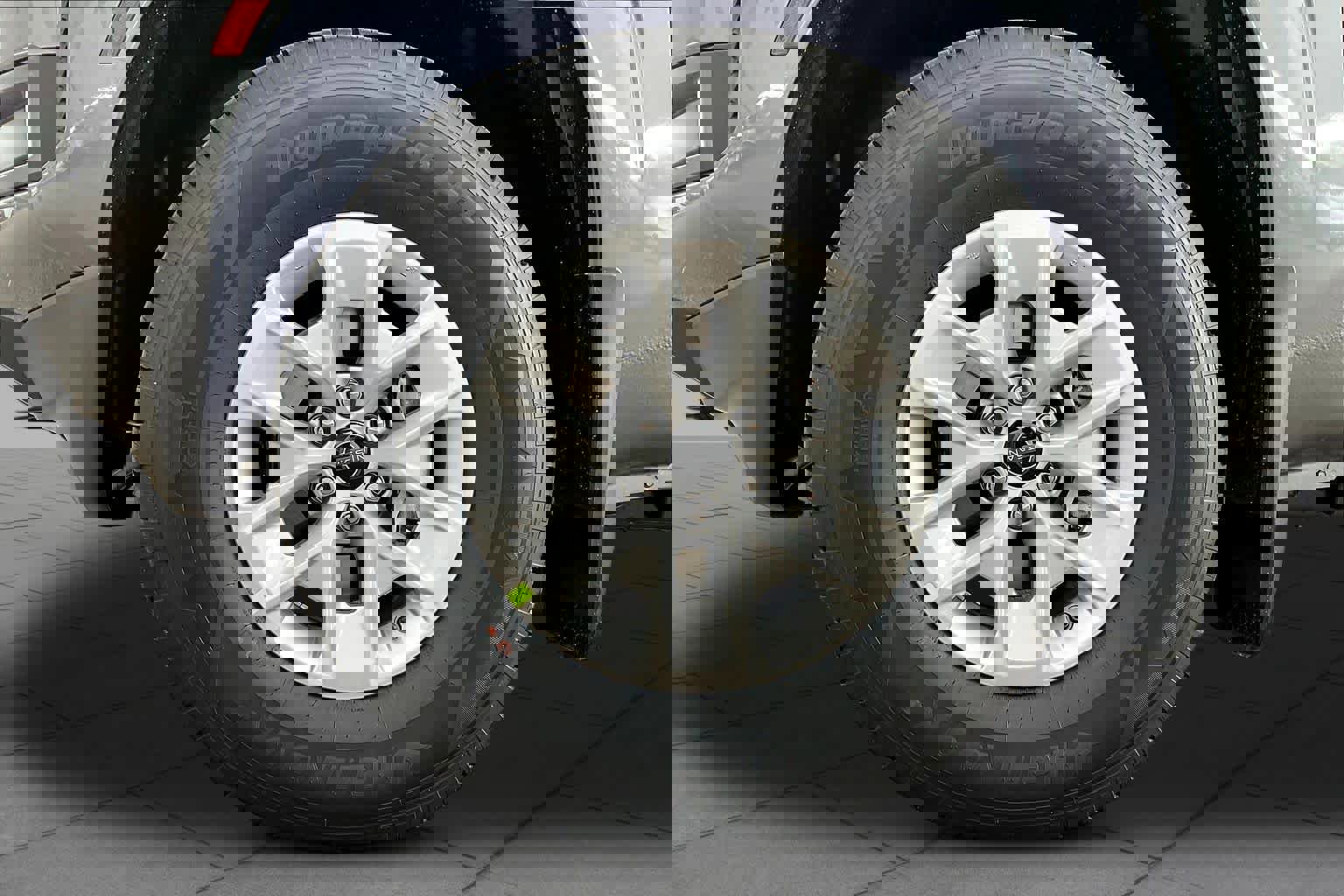 New 2026 Nissan Frontier S image 9