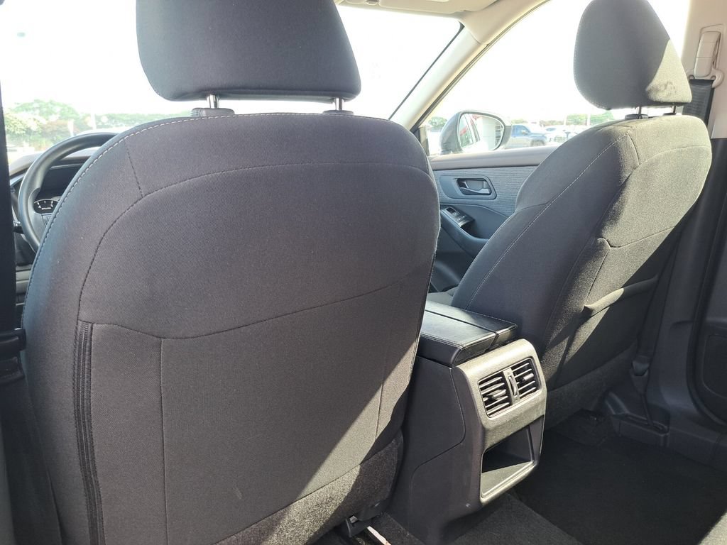 Used 2023 Nissan Rogue S FWD image 20