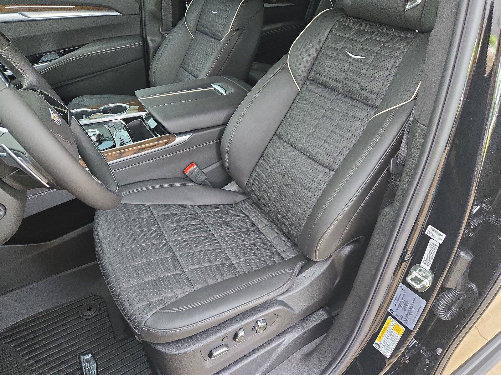 New 2026 Cadillac Escalade ESV Platinum Sport w/ LPO, ONYX Package AWD/4WD image 11